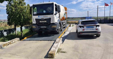 Edirne'de aşırı yük nedeniyle çimento kamyonuna 60 bin lira ceza kesildi