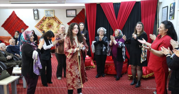 Edirne'de Genç Çiftler Huzurevi Sakinleriyle Buluştu