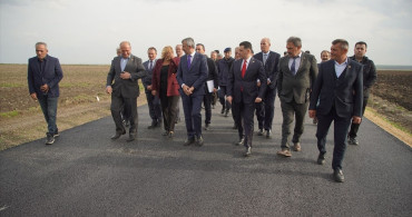 Edirne'de Köy Yolları Sıcak Asfaltla Yenileniyor