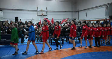 Edirne'de Şehit Polis Nefize Çetin Özsoy Anısına Güreş Şampiyonası Düzenlendi