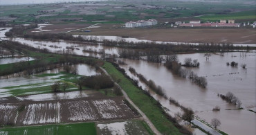 Edirne'de Taşkın Nedeniyle Köy Yolu Kapatıldı