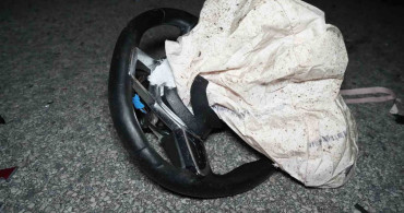 Edirne'de yakıtı biten tıra çarpan otomobilin sürücüsü hayatını kaybetti