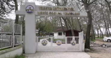 Edirne'de Yapay Zeka Destekli Robot Garson Hizmete Girdi