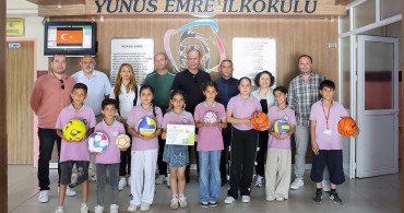 Efeler'de Minik Çevreciler Ödüllerini Aldı