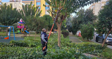 Efeler'deki Parklarda Yenileme Çalışmaları Devam Ediyor