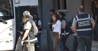 Ege Üniversitesi'ndeki yolsuzluk operasyonunda, eski dekan ve başhekim dahil 27 tutuklama