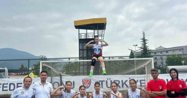 Ege yıldızları U16 Türkiye hokey 1’inci liginde Türkiye ikincisi oldu