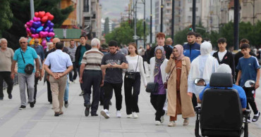 Eğitim ve kariyer planları evlilik yaşını artırıyor, kredi yaşı 35 olabilir