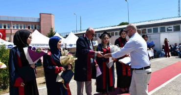 Eğitimin yaşı yok: 56 yaşında diploma aldı