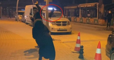 Ehliyetsiz Araba Kullandı: Annesi Çakarlı Lambayı Kafasında Parçaladı!