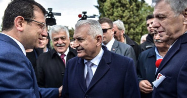 Ekrem İmamoğlu ile Binali Yıldırım, Turgut Özal'ı Anma Töreninde Karşılaştı