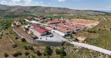 Elazığ Belediyesi Hayvan Bakımevi'nde 9 Yılda 15 Bin Hayvan Tedavi Edildi