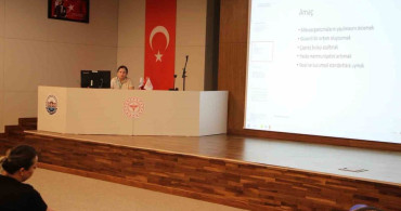 Elazığ Fethi Sekin Şehir Hastanesi personeline temizlik ve enfeksiyon kontrolü eğitimi