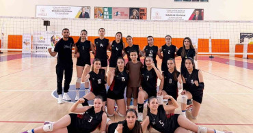 Elazığ kız voleybol takımı yarı finale yükseldi