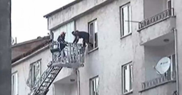 Elazığ'da Çökme Riski Olan Bir Bina Boşaltıldı!