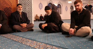 Elazığ'da Depremzedeler İçin Mevlit Töreni