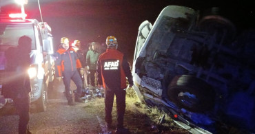 Elazığ'da Devrilen Kamyonun Sürücüsü Yaralandı