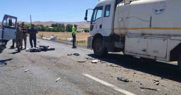 Elazığ'da iki kamyonun çarpışması sonucu 1 kişi yaralandı