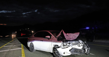 Elazığ'da İki Otomobilin Çarpışması Sonucu 3 Yaralı