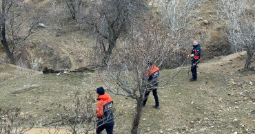 Elazığ'da Kayıp 74 Yaşındaki İbrahim Kaya İçin Arama Çalışmaları Devam Ediyor