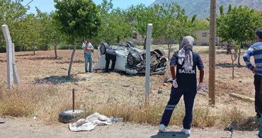 Elazığ'da Kontrolden Çıkan Araç Takla Attı