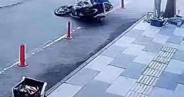 Elazığ’da Motosiklet Kazası Güvenlik Kamerasında