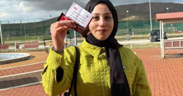 Elazığ'da 'Mutluluk Paylaştıkça Çoğalır' Sosyal Deneyi