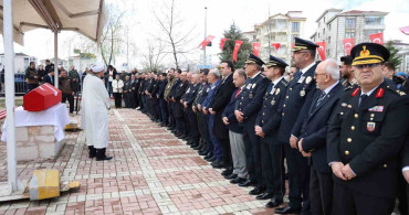Elazığ'da Şehit Polis Memuru Seçkin Yalçın Son Yolculuğuna Uğurlandı
