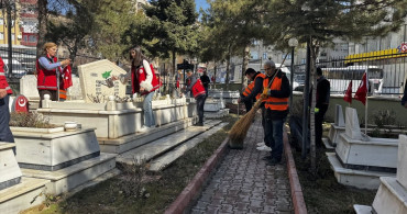 Elazığ'da Şehitlik Temizliği ve Bakımı Başlatıldı