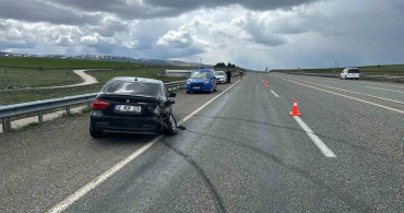 Elazığ'da Trafik Kazası: 4 Yaralı