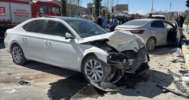 Elazığ'da Trafik Kazası: 6 Yaralı