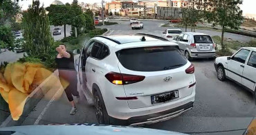 Elazığ'da trafikte yol kesen sürücünün anları kamerada