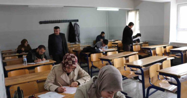 Elazığ'da Umre Ödüllü Gençlik Bilgi Yarışması Düzenlendi