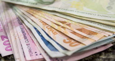Emekliler zamlı maaşlarını bekliyor: Ödeme tarihi belli oldu