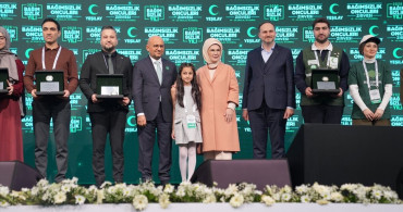 Emine Erdoğan, Bağımsızlık Öncüleri Zirvesi'nde Gelecek Vizyonunu Paylaştı