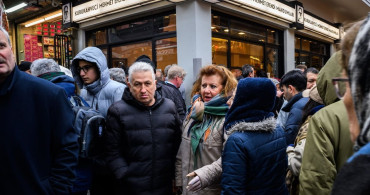 Eminönü ve Mısır Çarşısı'nda Bayram Alışverişi Yoğunluğu