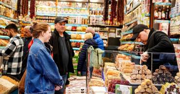 Eminönü'nde Bayram Alışverişi Yoğunluğu