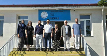 Emirdağ Tez ilkokulu'nda öğrenciler karne sevinci yaşadı
