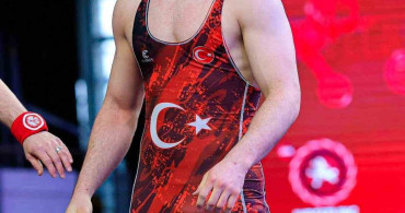 Emirhan Çayır, U17 Avrupa Şampiyonası'nda Gümüş Madalya Kazandı