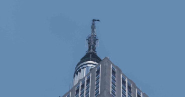 Empire State binasında evlilik teklifi sırasında Rus çift gözaltına alındı