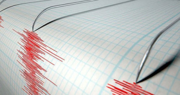 Endonezya'da 7,3 Büyüklüğünde Deprem Meydana Geldi