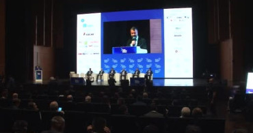 Enerji Bakanı Bayraktar, Yenilenebilir Enerji Hedeflerini Açıkladı