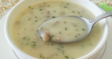 Enfes Sütlü Mantar Çorbası Tarifi