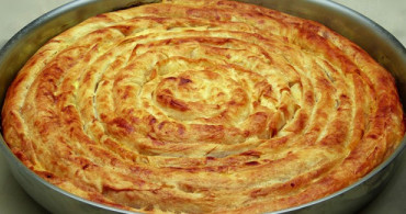 Enfes Tepsi Çöreği tarifi
