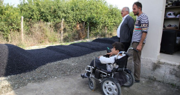 Engelli Çocuğun Yolu Asfaltlandı