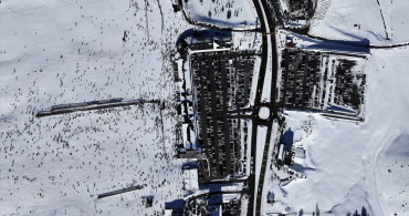 Erciyes Kayak Merkezi'nde Hafta Sonu Yoğunluğu