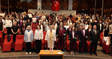 Erciyes Üniversitesi Eczacılık Fakültesi'nde Önlük Giyme Töreni