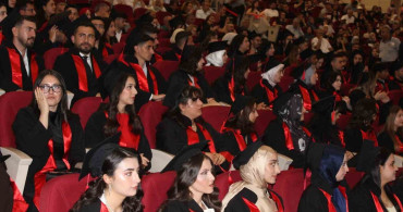 Erciyes Üniversitesi İktisadi ve İdari Bilimler Fakültesi 44. dönem mezunlarını verdi