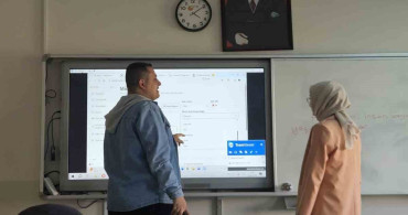 Erciyes Üniversitesi'nde yapay zeka okuryazarlığı dersleri verilmeye başlandı