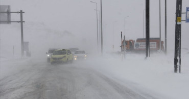Erciyes'te Kar Yağışı ve Tipi Devam Ediyor